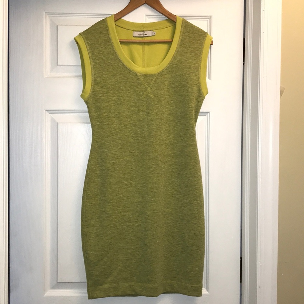 Robert Rodriguez sports dress